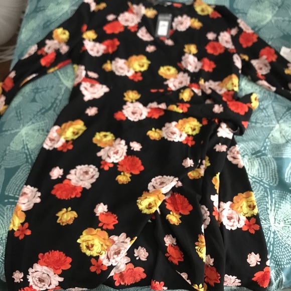 Primark floral wrap dress - Picture 1 of 2